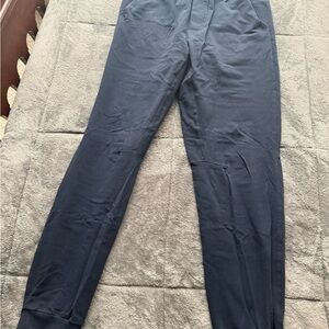 Lululemon navy joggers men’s medium